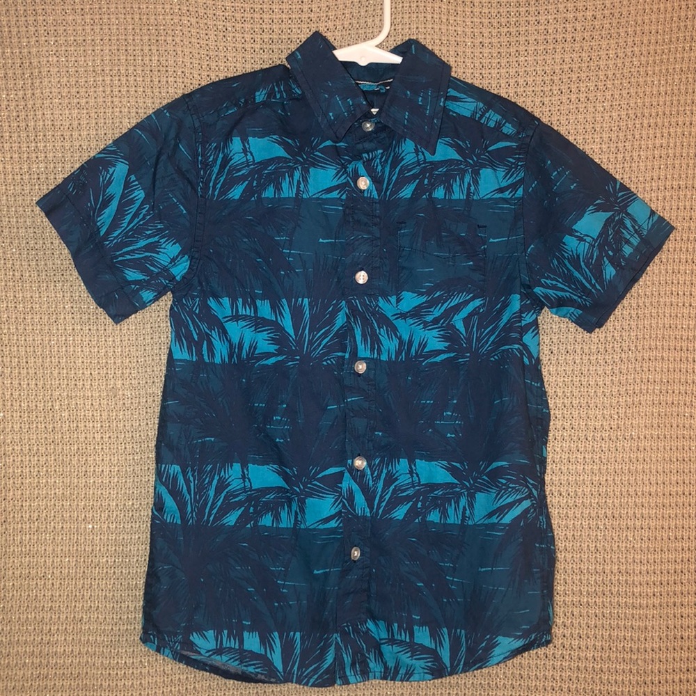 EUC PALMTREE BUTTONDOWN